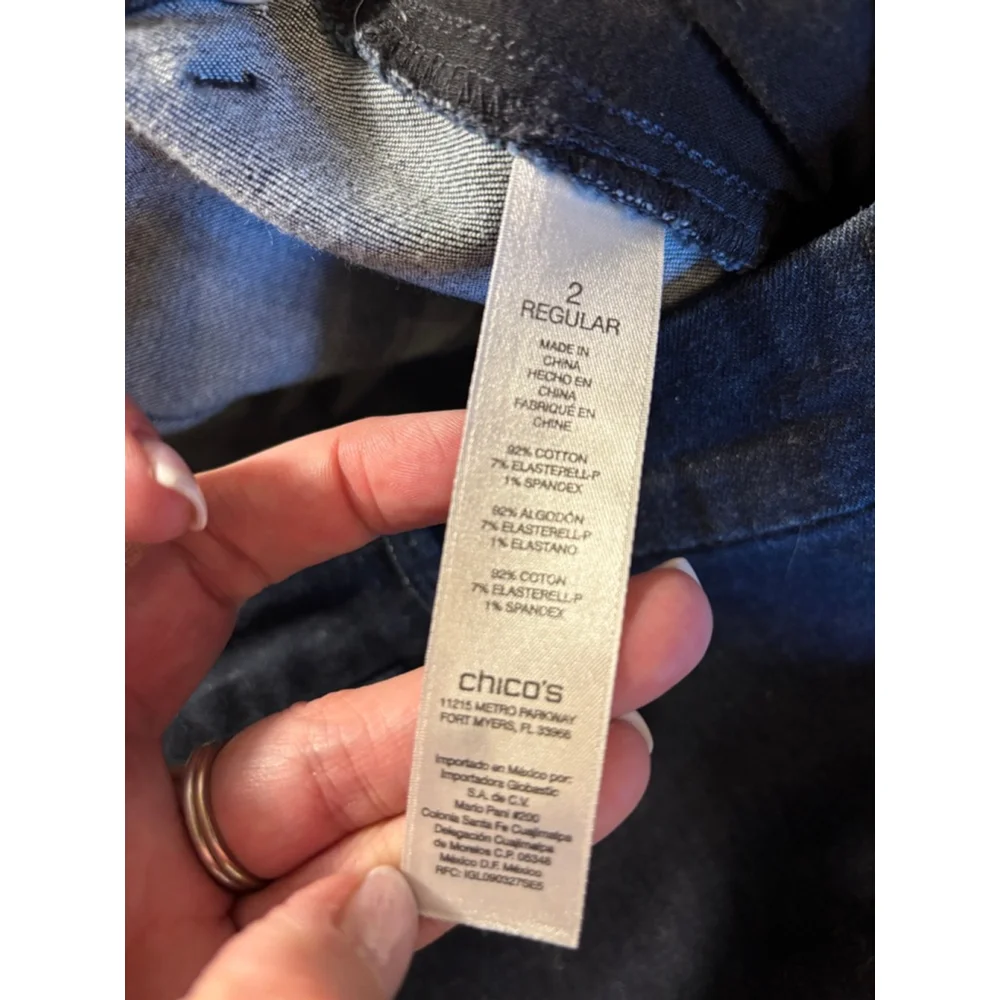 Chico's Dark Blue the PLATINUM Trouse Jean Look - SIze 12 (Chico's Size 2) - Picture 4 of 6